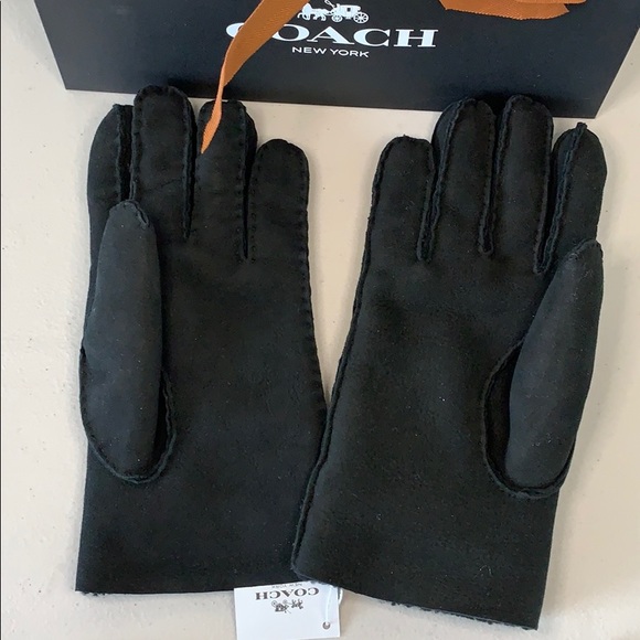 Brand New Coach Black Gloves - Picture 4 of 10